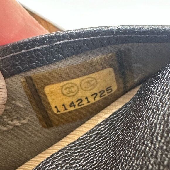 Chanel CC Leather Notebook Holder Silver - Picture 14 of 16